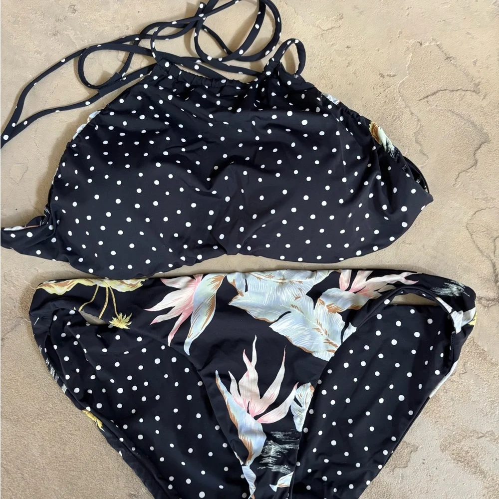 Billabong Beyond Palms Reversible Halter Bikini - Picture 2 of 3